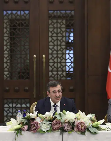 Türkiye’nin yeni ekonomi rotası: Yatırımcıya VIP dönem ve vergi reformu paketi!