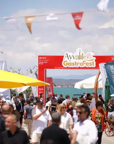Ayvalık GastroFest ikinci kez  gastronomi dünyasını buluşturuyor!