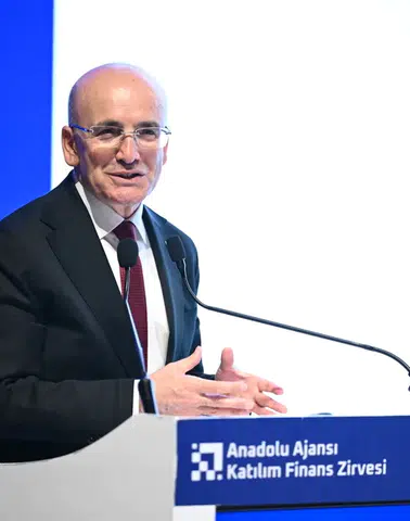 Bakan Şimşek: 'Şoklar büyük ancak yönetilebilir'