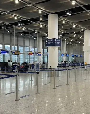 Frankfurt Havalimanı’nın yolcu sayısı nisanda grevler nedeniyle yüzde 11 azaldı!