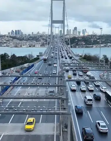 Kara yollarındaki bayram tatili trafiği akıllı ulaşım sistemleriyle anlık takip edilecek!