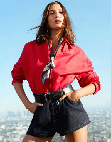Mango'nun yeni yüzü Hailey Bieber!