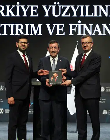 'Türkiye Yüzyılında Yatırım ve Finans' kitabı tanıtıldı: Ekonomi vizyonu tek kaynakta toplandı