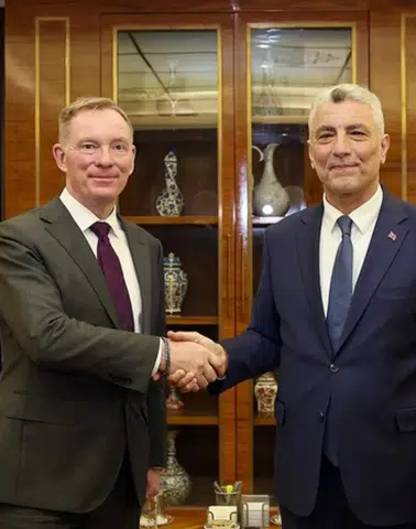 Türkiye ile Birleşik Krallık arasında 40 milyar dolarlık imzalar yakın