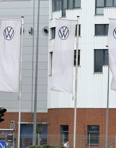 Volkswagen’de 2030 tasarruf planı ikiye katlandı: İşçi temsilcileri ayakta