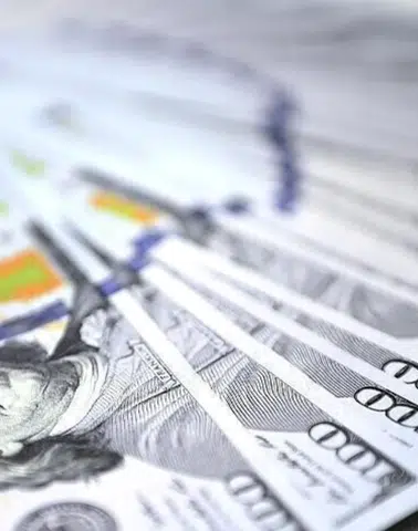 Dolar, yen karşısında 40 yılın zirvesine tırmandı