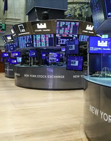 Borsalarda yapay zeka kalkanı! Teknoloji hisseleri risk bulutlarını dağıttı
