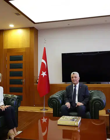 Ticaret Bakanı Bolat, Birleşik Krallık Büyükelçisi Jill Morris ile görüştü