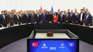 Bakan Bolat Priştine'den duyurdu: Kosova ile ticarette 1 milyar dolar eşiği aşıldı!