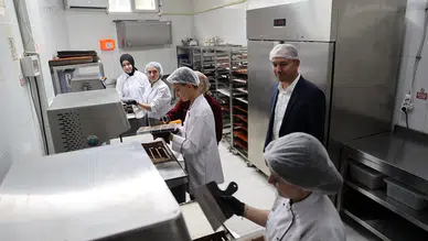 Çikolata üretimi atölyesi Sivas'ta geleceğin ustalarını yetiştiriyor