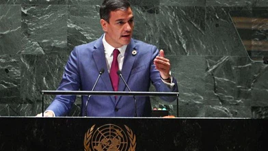 Sanchez: İsrail'e silah sevkiyatını askıya almalıyız