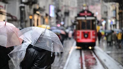 İstanbul Trafiğinde Yağışın Etkisiyle Yoğunluk Yüzde 81'e Ulaştı