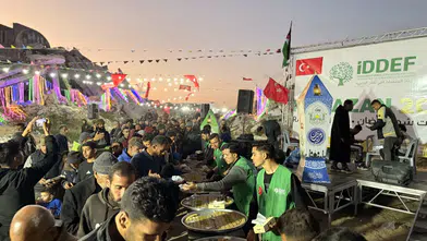 İDDEF, Gazze’de yıkıntılar arasında umut sofraları kuruyor!