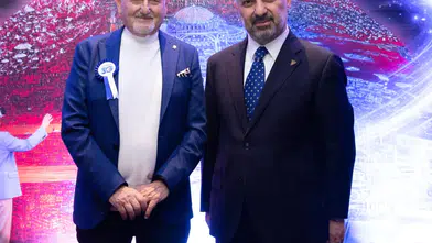 Türk Telekom’dan 5G hamlesi: Devrim Erbil sergisiyle sanat dijital evrene taşındı!