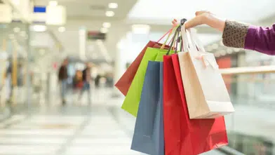 AVM'lerde ilk yarıda kişisel bakım ve teknoloji kategorileri öne çıktı