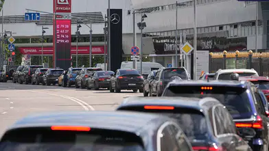 Rusya'daki akaryakıt krizi ekonomiyi daha da baskı altına alıyor