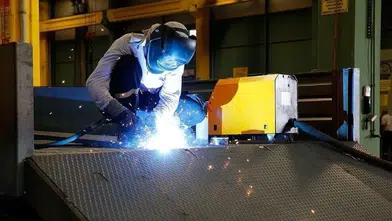 Ağustos PMI verileri: İmalat sektörü zayıflarken hizmet sektörü güç kazanıyor