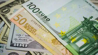 İstanbul'da döviz piyasası güne nasıl başladı?