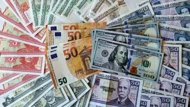 Piyasalarda gün ortasında dalgalanma: Dolar ve avro değer kaybediyor