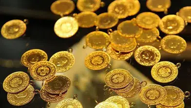 Altın fiyatları, Fed baskısı ve yükselen petrolle düşüşte