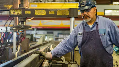 Sanayi üretimi yükseldi: imalat güçlü, enerji zayıf