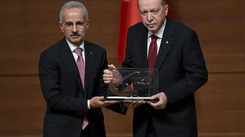 Külliye’de tarihi an: Cumhurbaşkanı Erdoğan butona bastı, 5G devreye girdi!