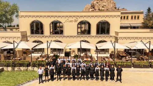Nusr-Et Uçhisar’daki yeni restoranıyla 1 Nisan'da kapılarını açıyor!