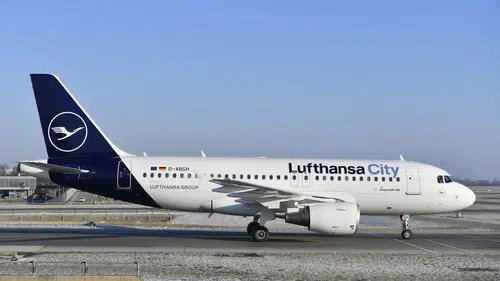 Lufthansa, maliyet baskısını azalttı, 2026 büyüme hedefini açıkladı