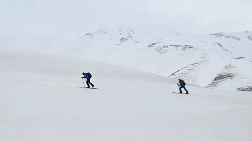 Çat Dağı’nda Uluslararası İlgi: Yabancı Kayakçılar Van’ı Tercih Etti!