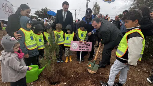 Antalya’da Fidanlar Gelecek İçin Toprakla Buluştu!