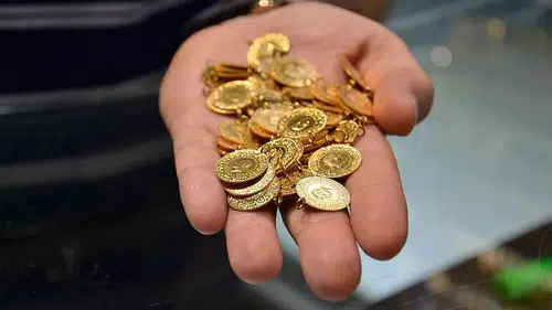 Trump Konuştu Ons Altın Geriledi: Çeyrek ve Cumhuriyet Altınında Son Durum!