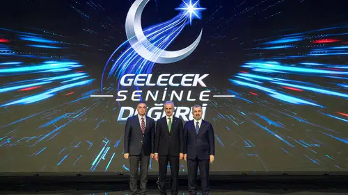 Türk Telekom’un Antalya zirvesi: İletişim altyapısına 20 milyar dolarlık yeni projeksiyon!