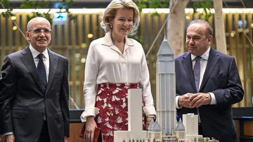 Belçika Kraliçesi Mathilde ve beraberindeki heyet, TCMB İstanbul Finans Merkezi Yerleşkesi'ni ziyaret etti!
