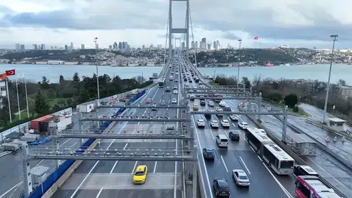 Kara yollarındaki bayram tatili trafiği akıllı ulaşım sistemleriyle anlık takip edilecek!