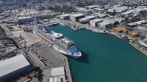 Antalya limanı kapılarını dünyaya açtı