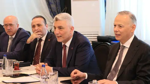 Hürmüz tıkandı, Türkiye düğmeye bastı: Ortadoğu’nun yeni ticaret hattı devrede