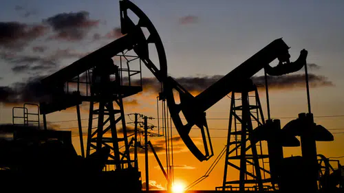 OPEC+ grubu seyirci kaldı: Petrol arzında normalleşme en erken 2027