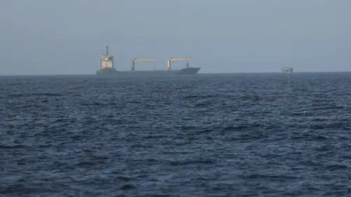 Hürmüz Boğazı’nda dengeleri değiştiren hareketlilik: Bir günde 8 milyon varil petrol