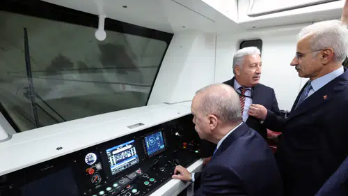 30 dakikada havalimanı! Türkiye’nin en hızlı metro hattı hizmete girdi