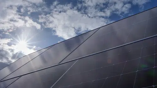 Yenilenebilir enerjide dev atılım: Yeşil güç yüzde 60 barajını aştı