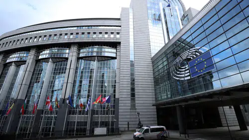 Ekonomide tarihi karar: Avrupa Parlamentosu ABD anlaşmasını onayladı