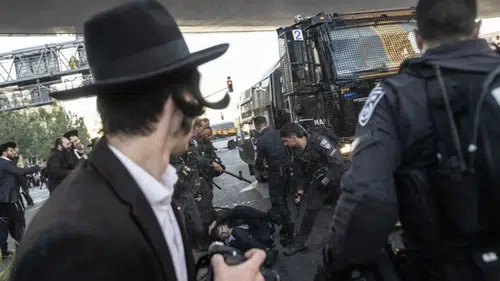 İsrail’de Haredi isyanı ülkeyi durma noktasına getirdi