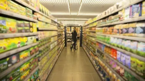 Mayıs ayında ticaret satış hacmi düşerken perakende satışta büyük artış kaydedildi