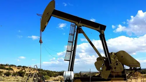 Orta Doğu’da kritik anlaşma: Savaş primini kaybeden Brent petrolde son durum