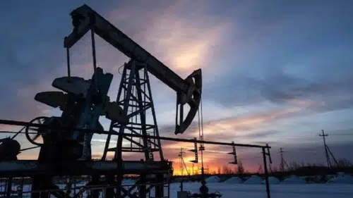 ABD'nin ticari ham petrol stokları 3 milyon varil artış gösterdi