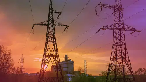 Spot elektrikte fiyat dalgalanmaları dikkat çekiyor