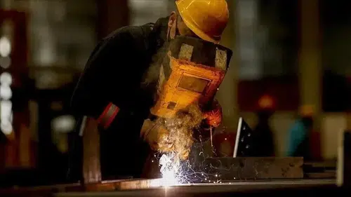 Türkiye'de ücretli çalışan sayısı mayıs ayında yıllık yüzde 0,5 artış gösterdi