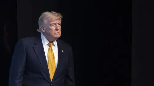 Küresel siyasette İran gerilimi: Trump’tan çarpıcı 'çöküş' iddiası!