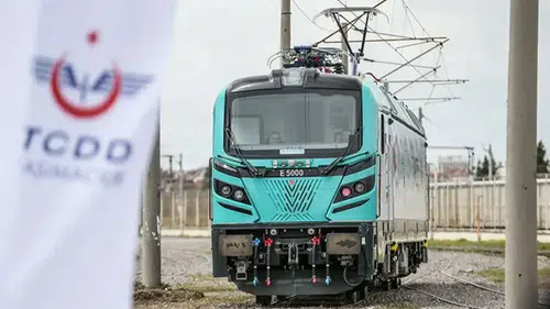 Yerli elektrikli lokomotif E5000, Avrupa sertifikası aldı