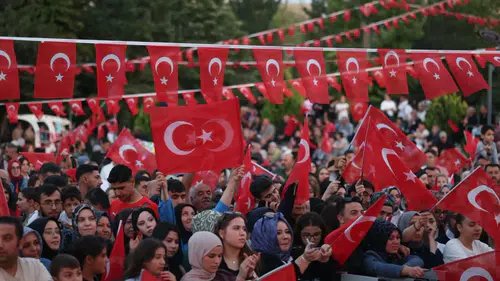 Zaferin 104. yıl dönümü Saray Selçuklu Meydanı’nda kutlandı